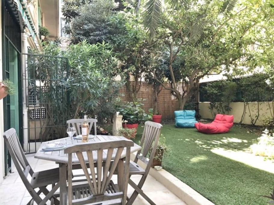 Luxieux Avec Jardin